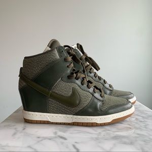 Nike Dunks size 8